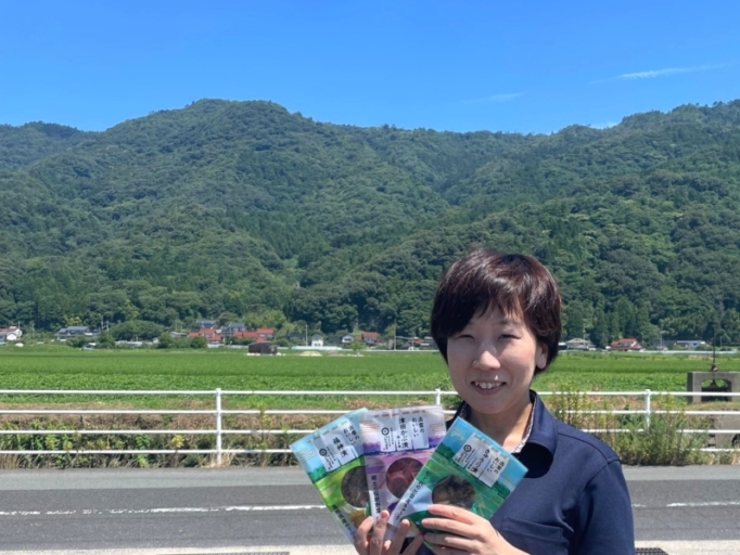 成相由紀子さん